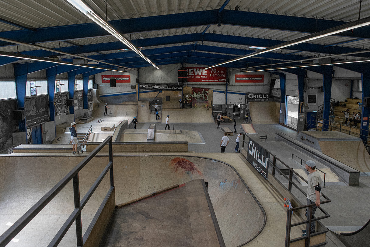 i-Punkt Skateland — Youth Lagoon Surfskate and Skateboard Spot Hamburg