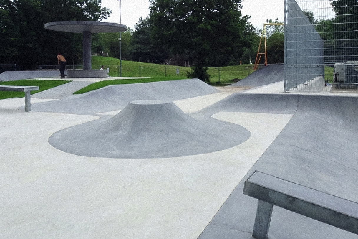 Skatepark Neuwiedenthal — Youth Lagoon Surfskate and Skateboard Spot Hamburg