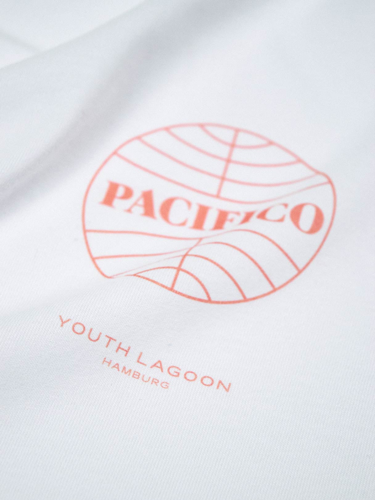 Daku — Men's T-Shirt - Youth Lagoon
