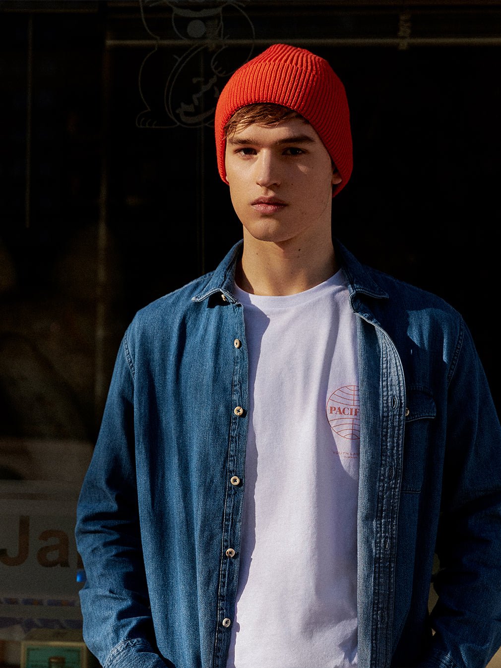 Daku — Men's T-Shirt - Youth Lagoon